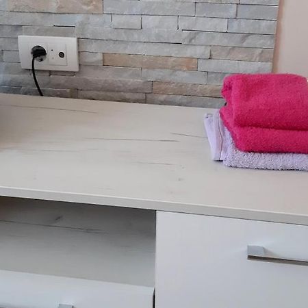 Lux Apartman Čačak Esterno foto