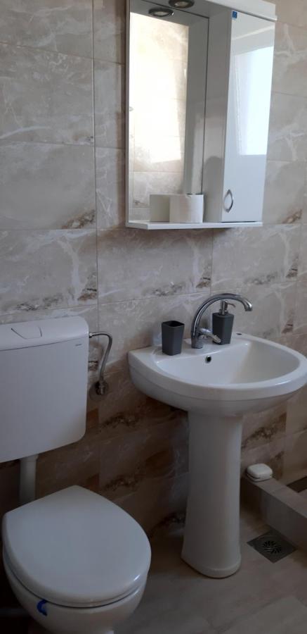 Lux Apartman Čačak Esterno foto