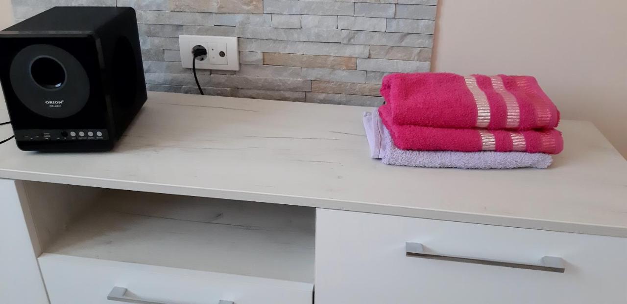 Lux Apartman Čačak Esterno foto